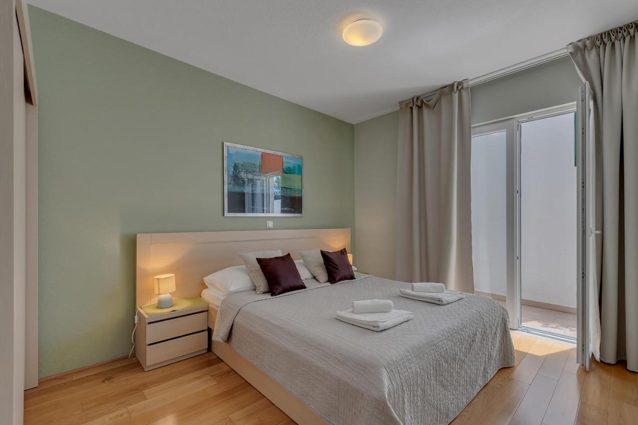 Apartments Vranjes Deluxe Brela Eksteriør bilde
