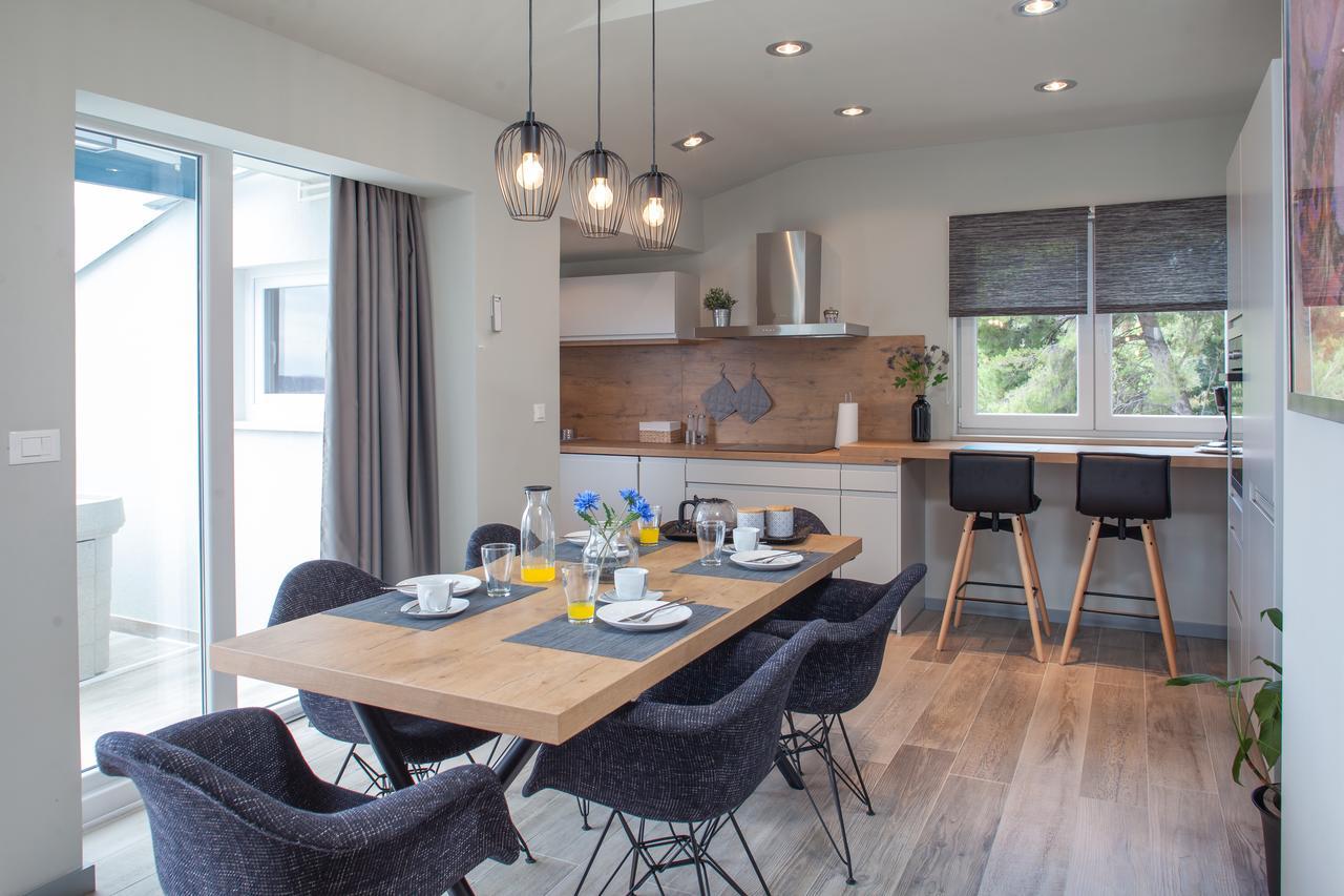 Apartments Vranjes Deluxe Brela Eksteriør bilde